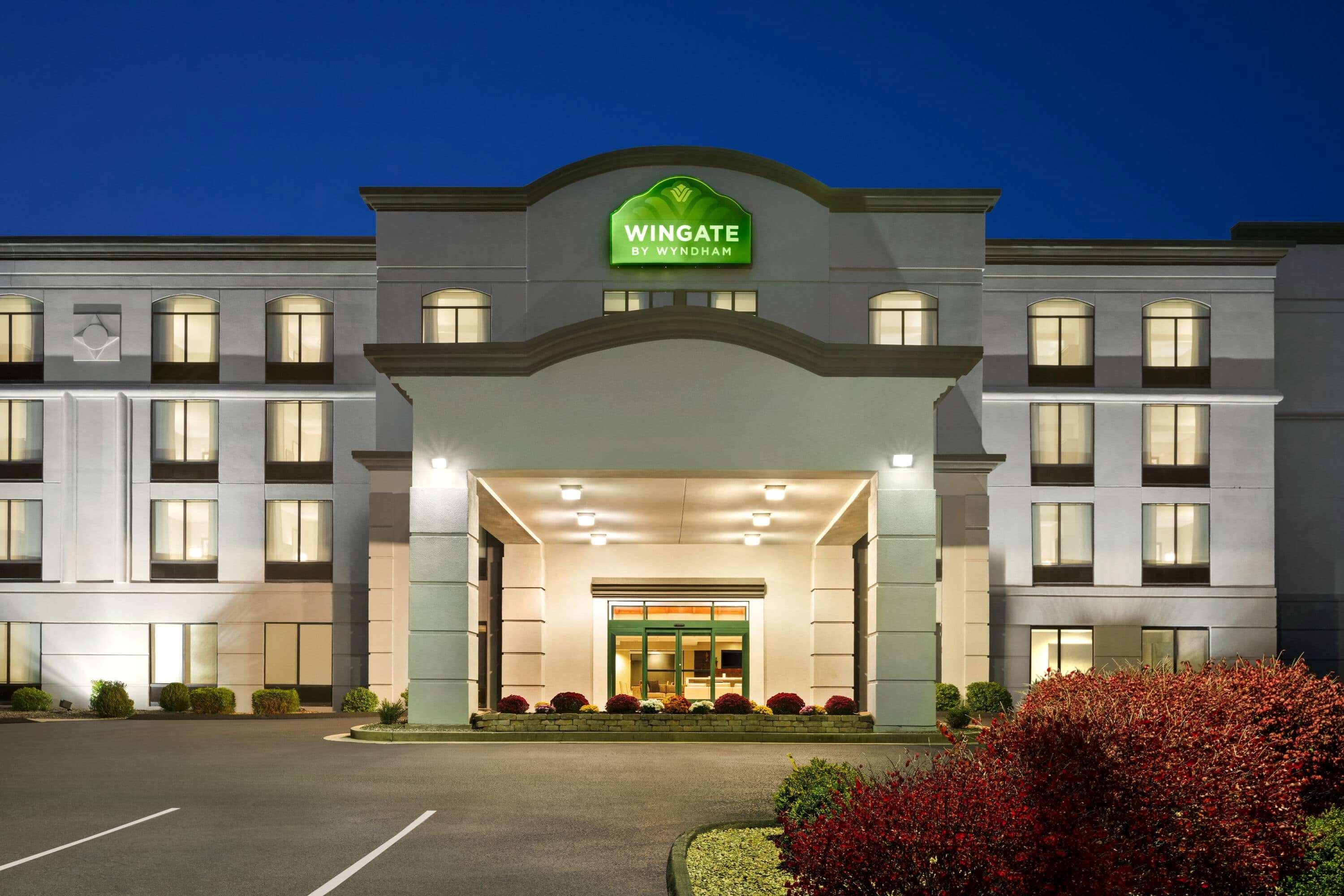 Wingate By Wyndham Bridgeport Clarksburg Hotel Exterior photo