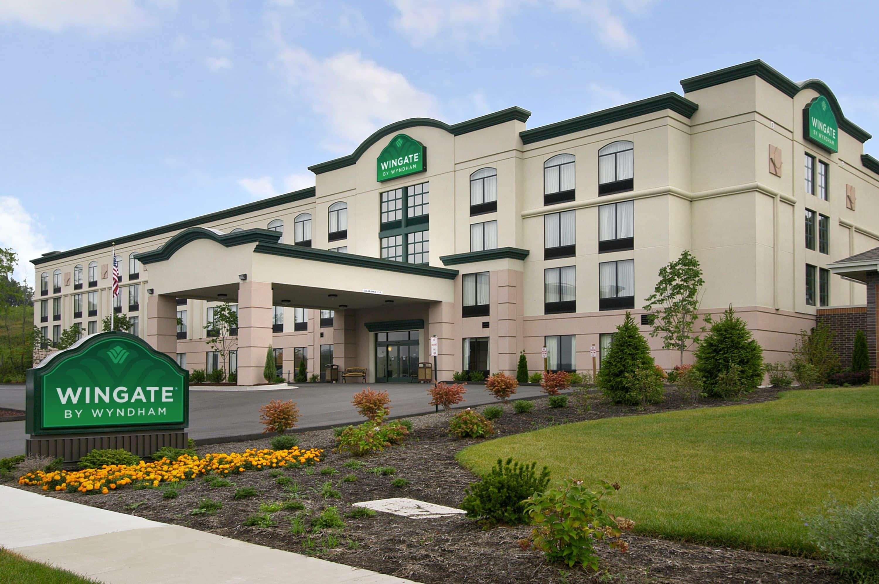 Wingate By Wyndham Bridgeport Clarksburg Hotel Exterior photo